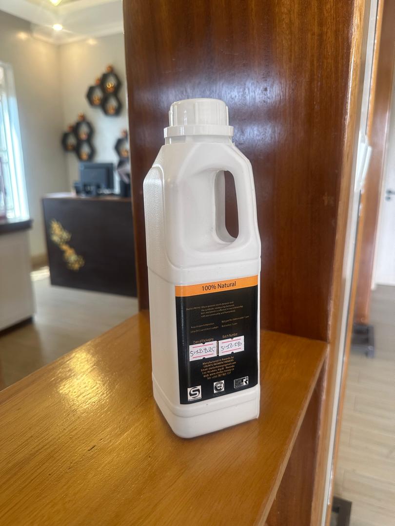 Pure Honey 1kg - Image 2